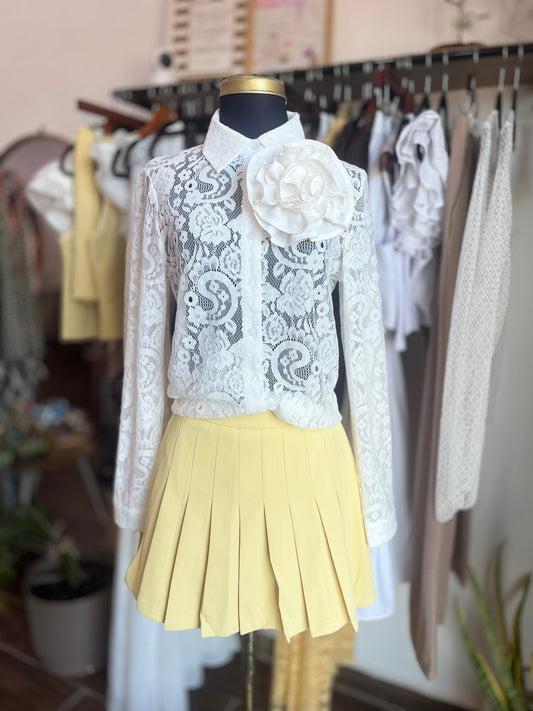 Blusa camisera de encaje blanca
