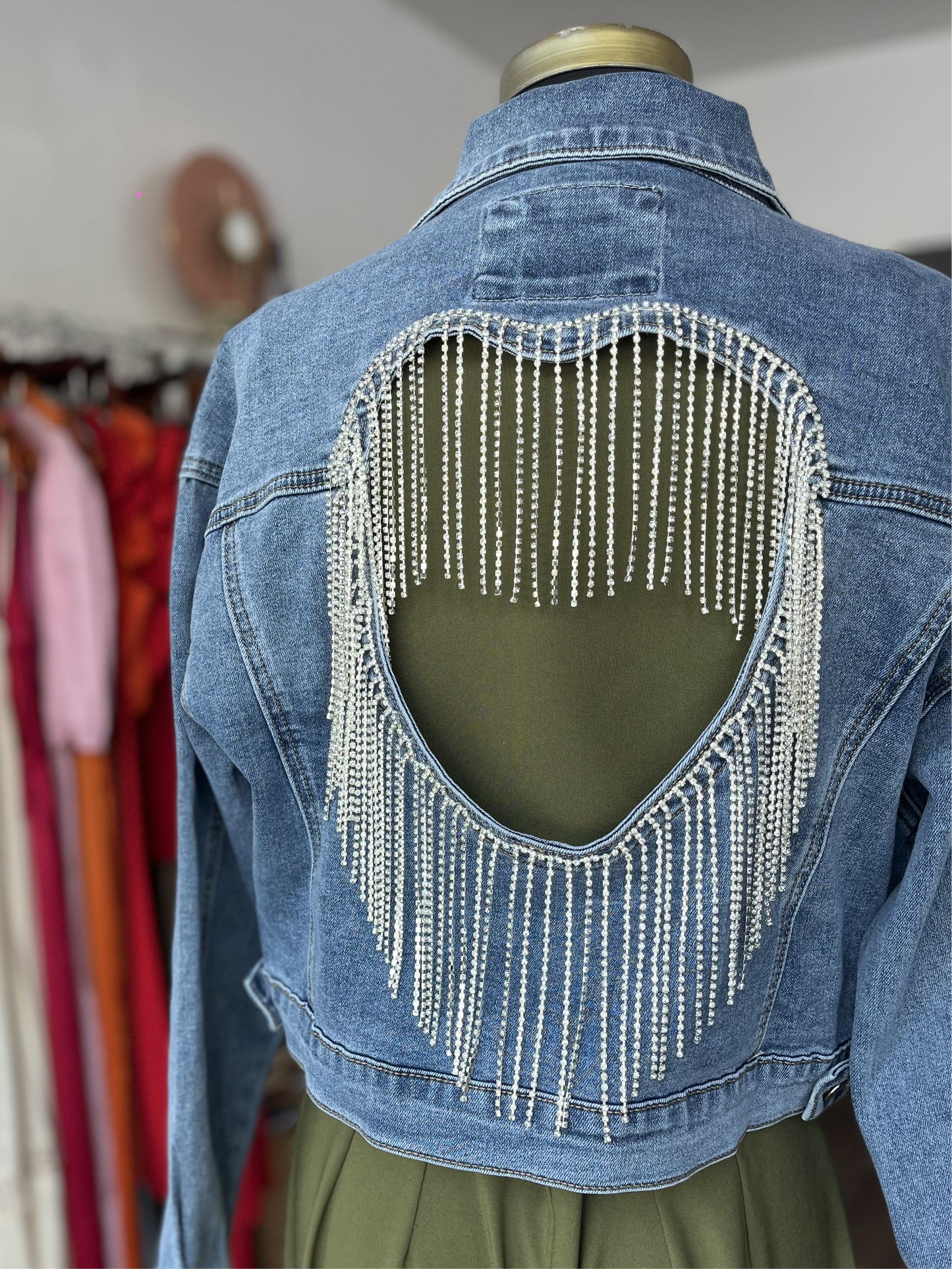 Chamarra Denim con aplicaciones
