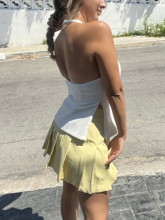 Set Amarillo Pastel Vainilla Elegance – Chaleco y Falda short Plisado