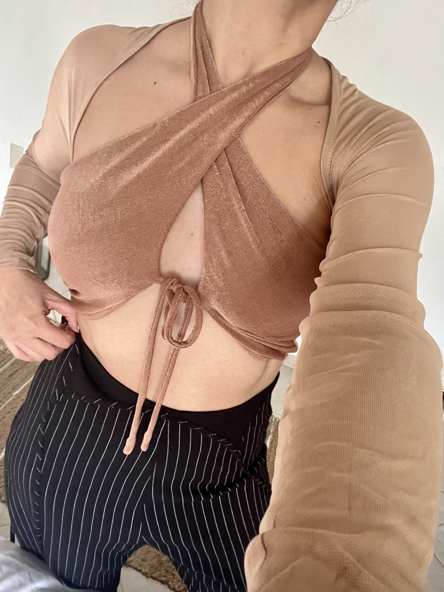 Top Cruzado con mangas