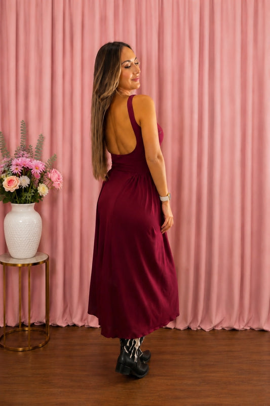 Vestido Vino en Cuello Cuadrado