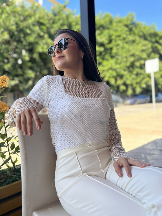 Top Red blanca con piedras