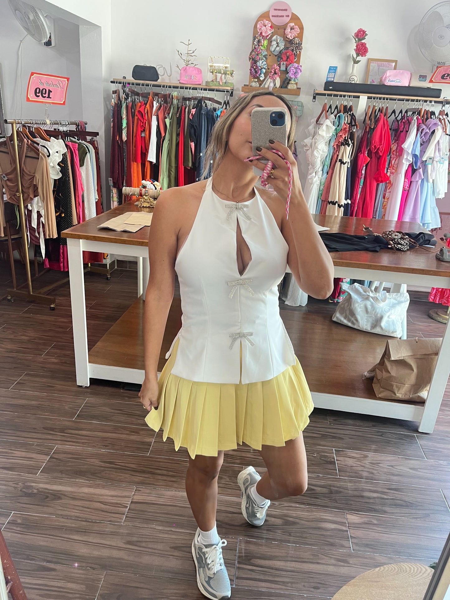 Blusa moñitos blanca